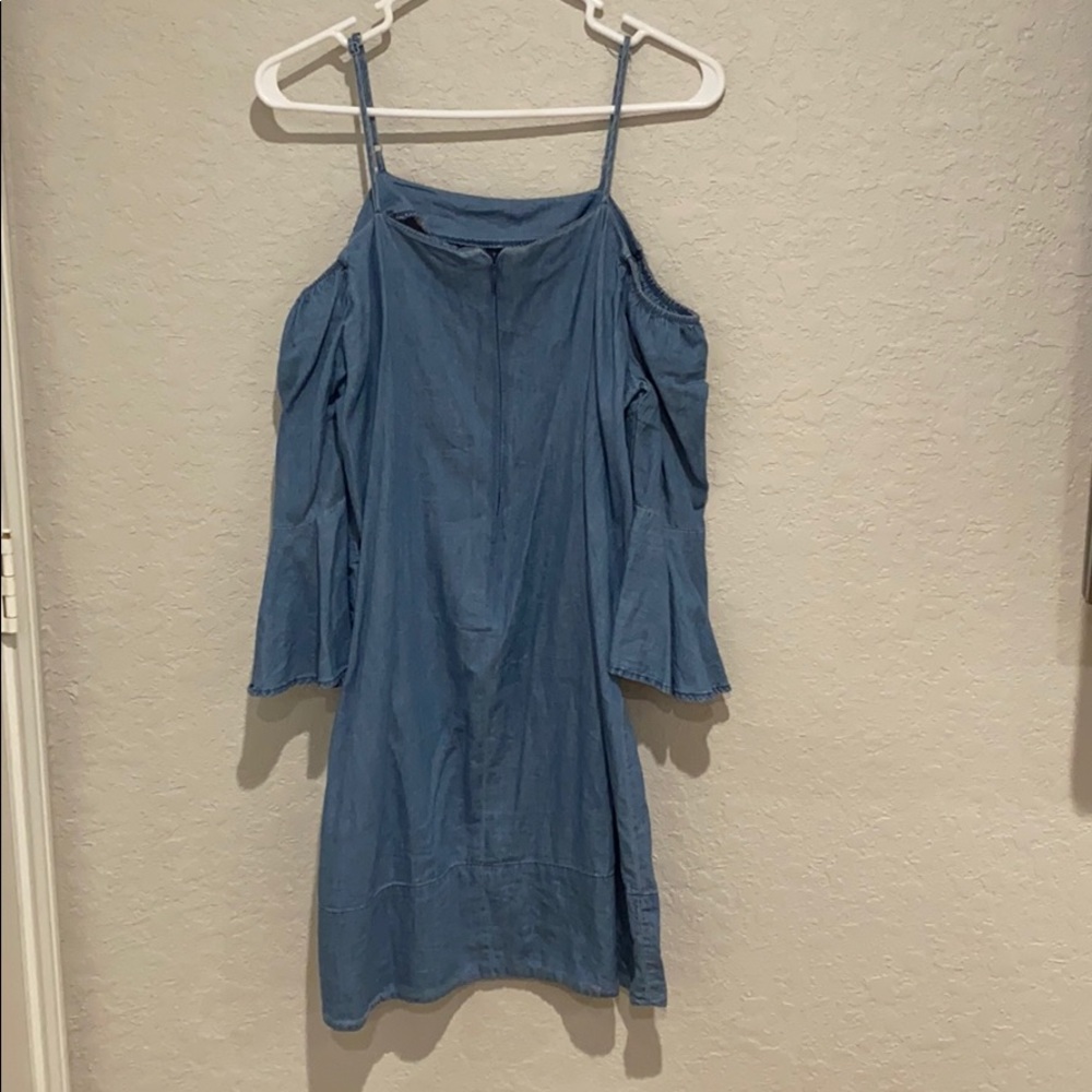 Dress - Picture 3 of 4